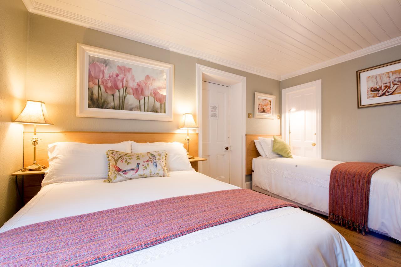 Brennan'S Accommodation Glenties Bagian luar foto